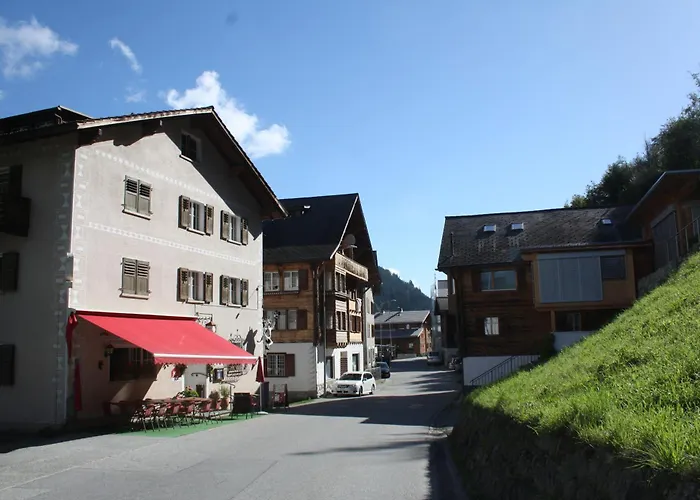Ustria Crusch Alva